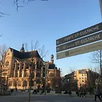 Quartier Montorgueil, voie piétonne, dans un immeuble du XVème