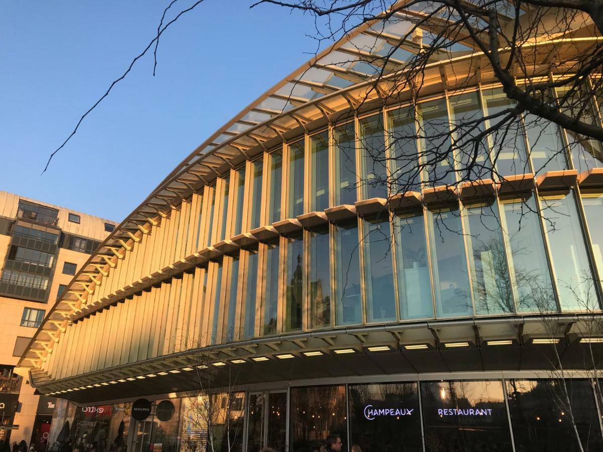 Appartamento Quartier Montorgueil, Voie Piétonne, Dans Un Immeuble Du Xvème *